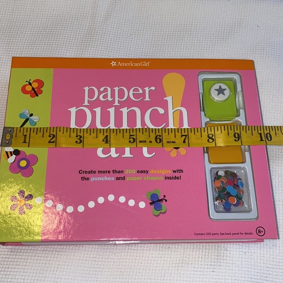 American Girl Paper Punch Art kit - Picture 13 of 15